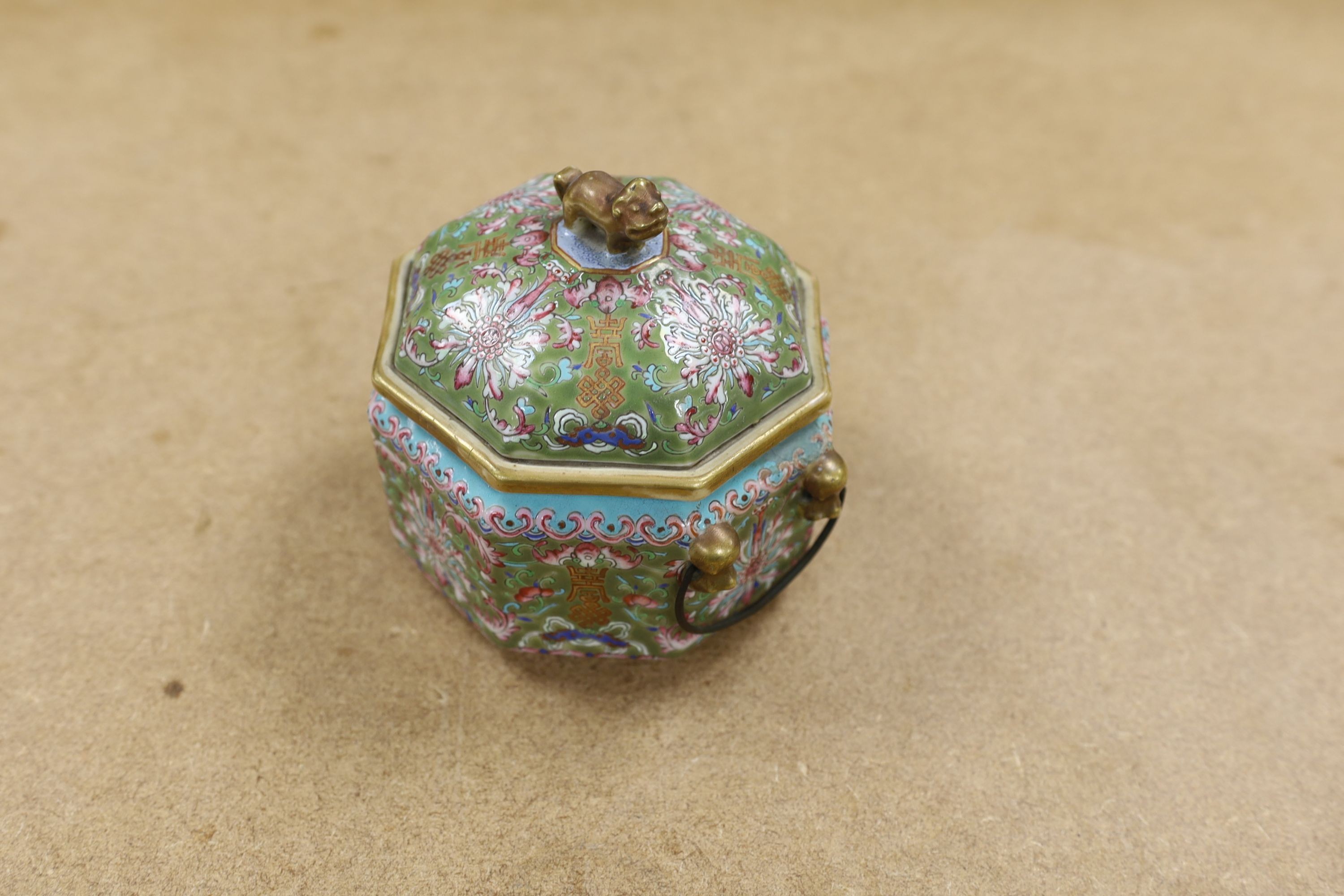 A Chinese sage green ground jar, cover and liner, mid 19th century, 13cm